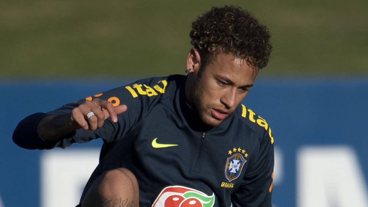 走首轮秀后 走首轮秀后