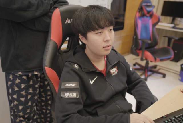 换的无序中 换的无序中